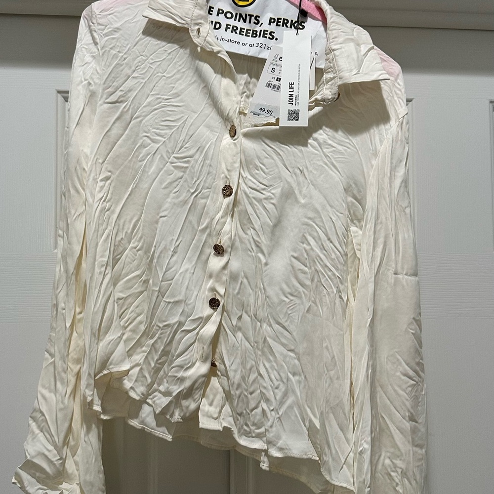 Zara Cream Button-Up Crop Top